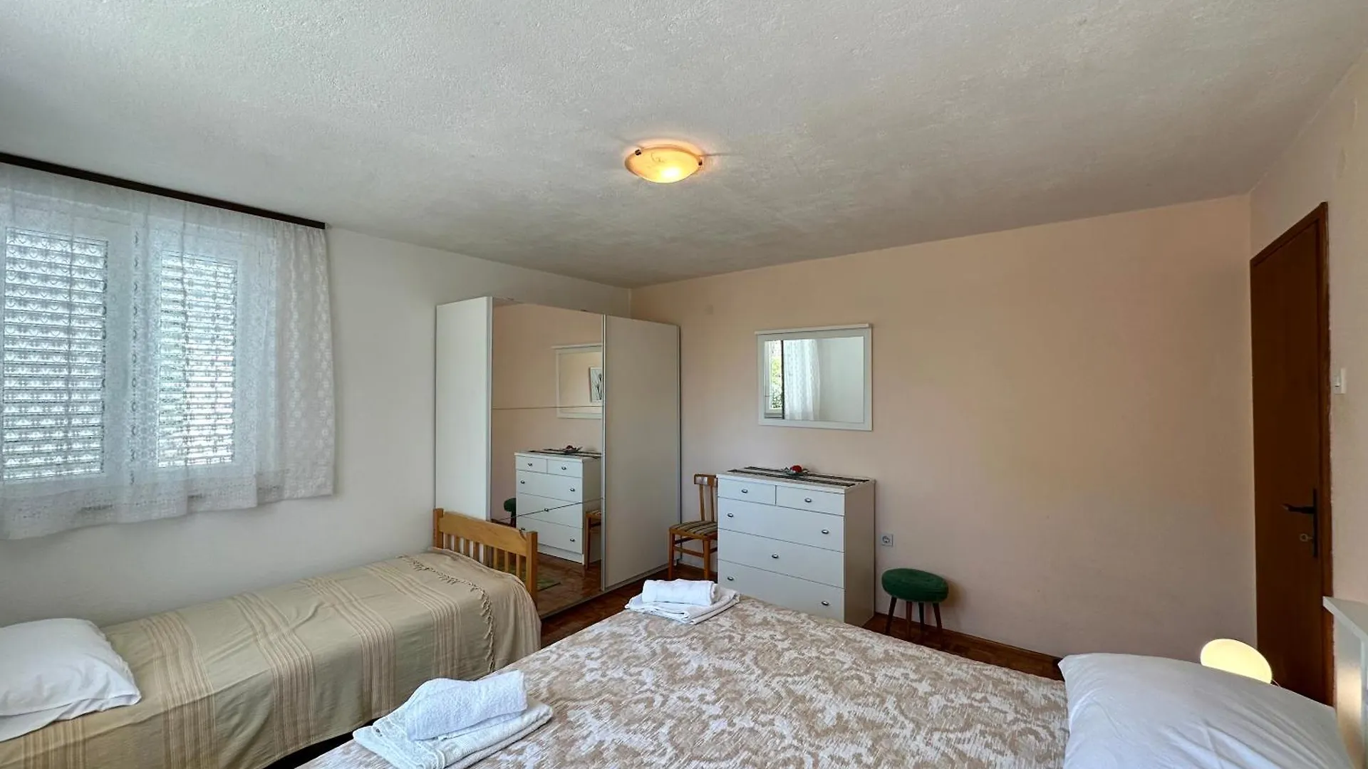 Apartment Apartmani Mona Dramalj