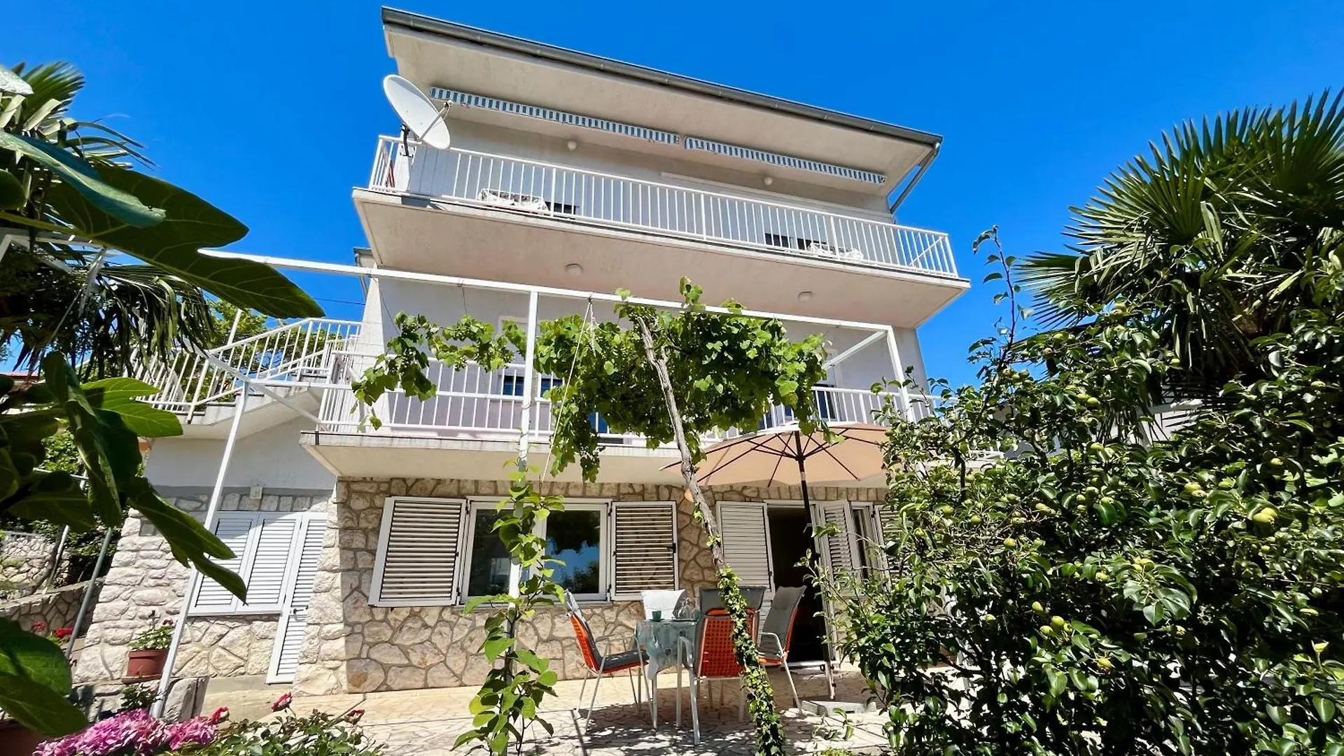 Apartmani Mona Dramalj